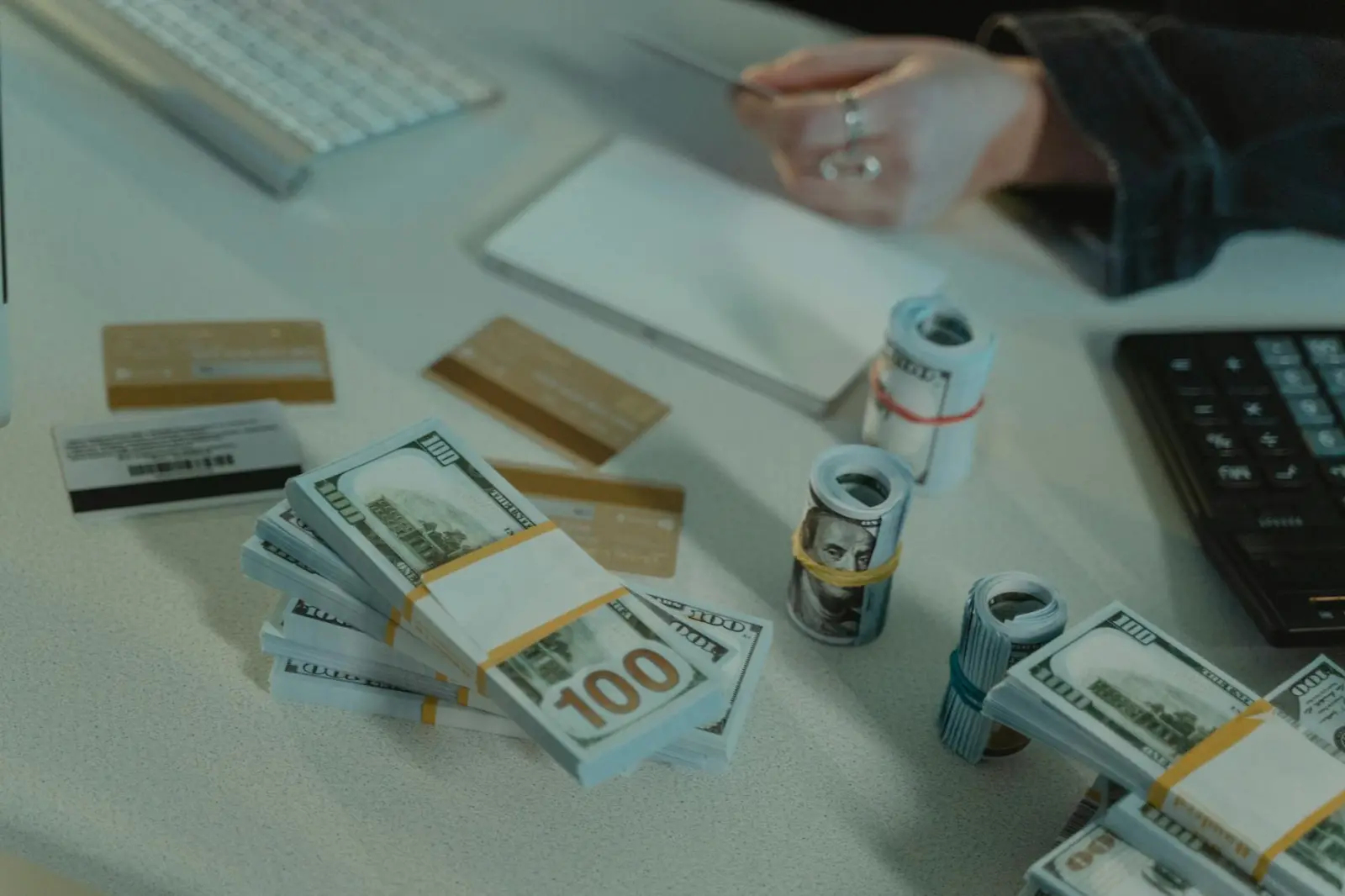 Personal Loans vs Credit Cards: Cost Structure and Behavioral Trade-offs